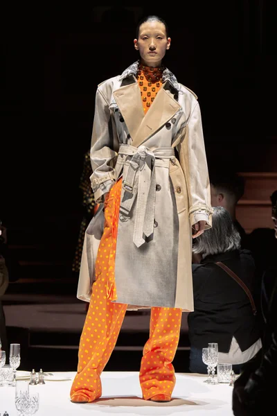 Look 42